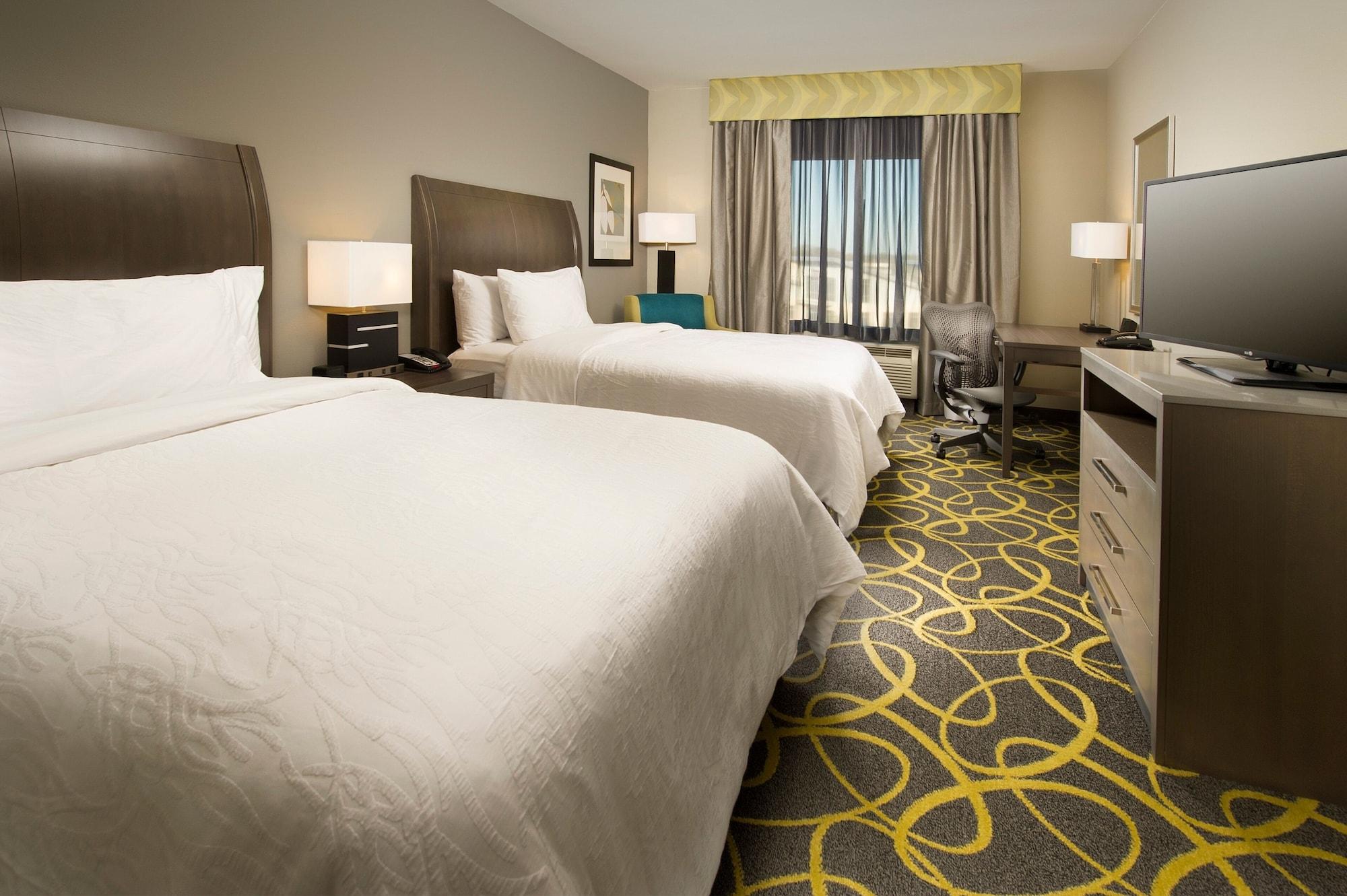 Hilton Garden Inn College Station Exterior photo
