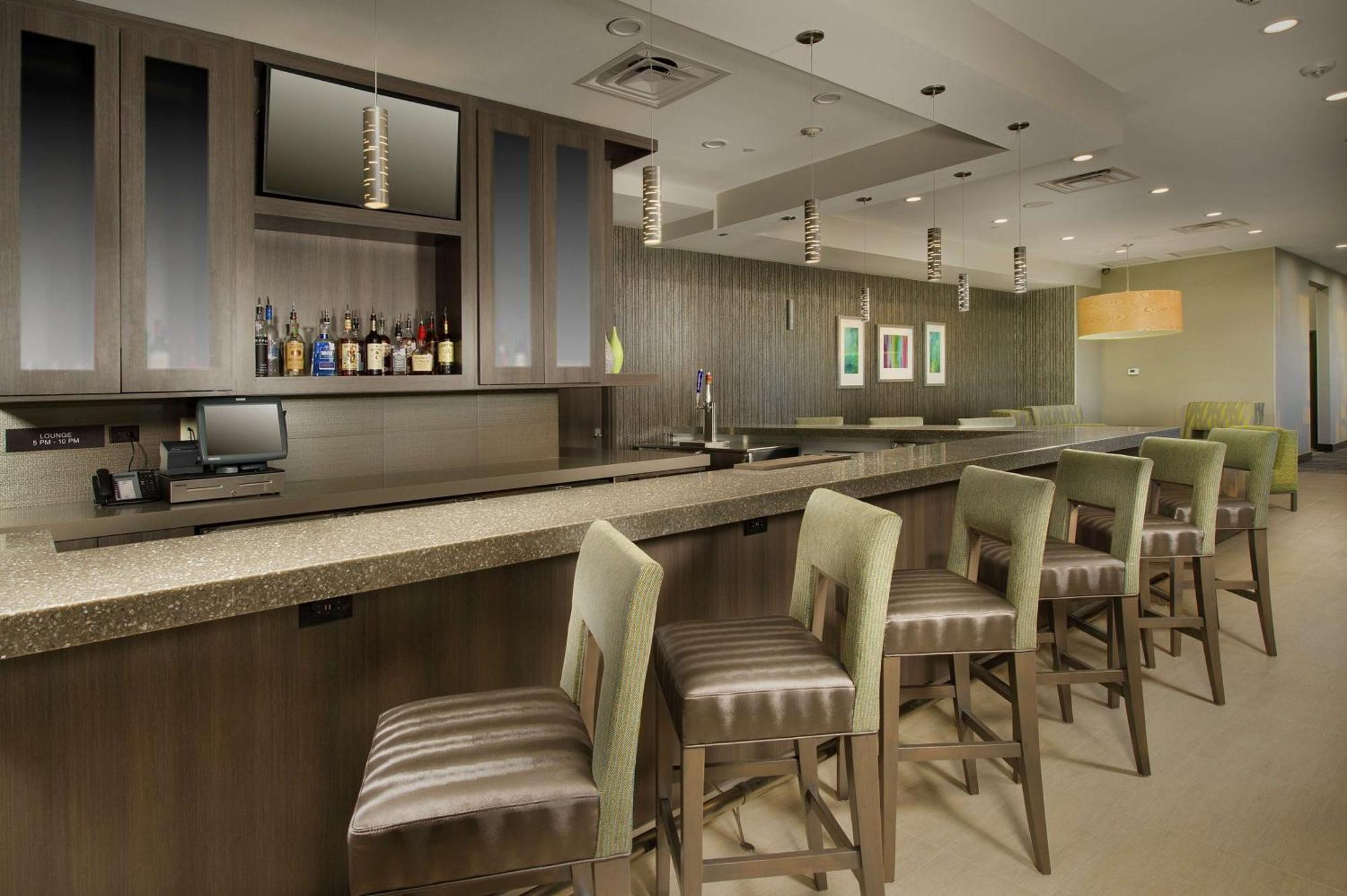 Hilton Garden Inn College Station Exterior photo