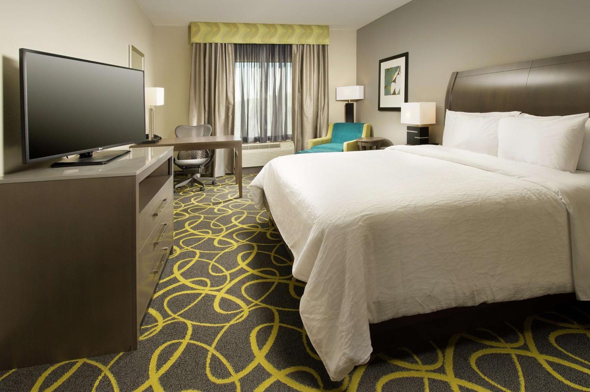 Hilton Garden Inn College Station Exterior photo