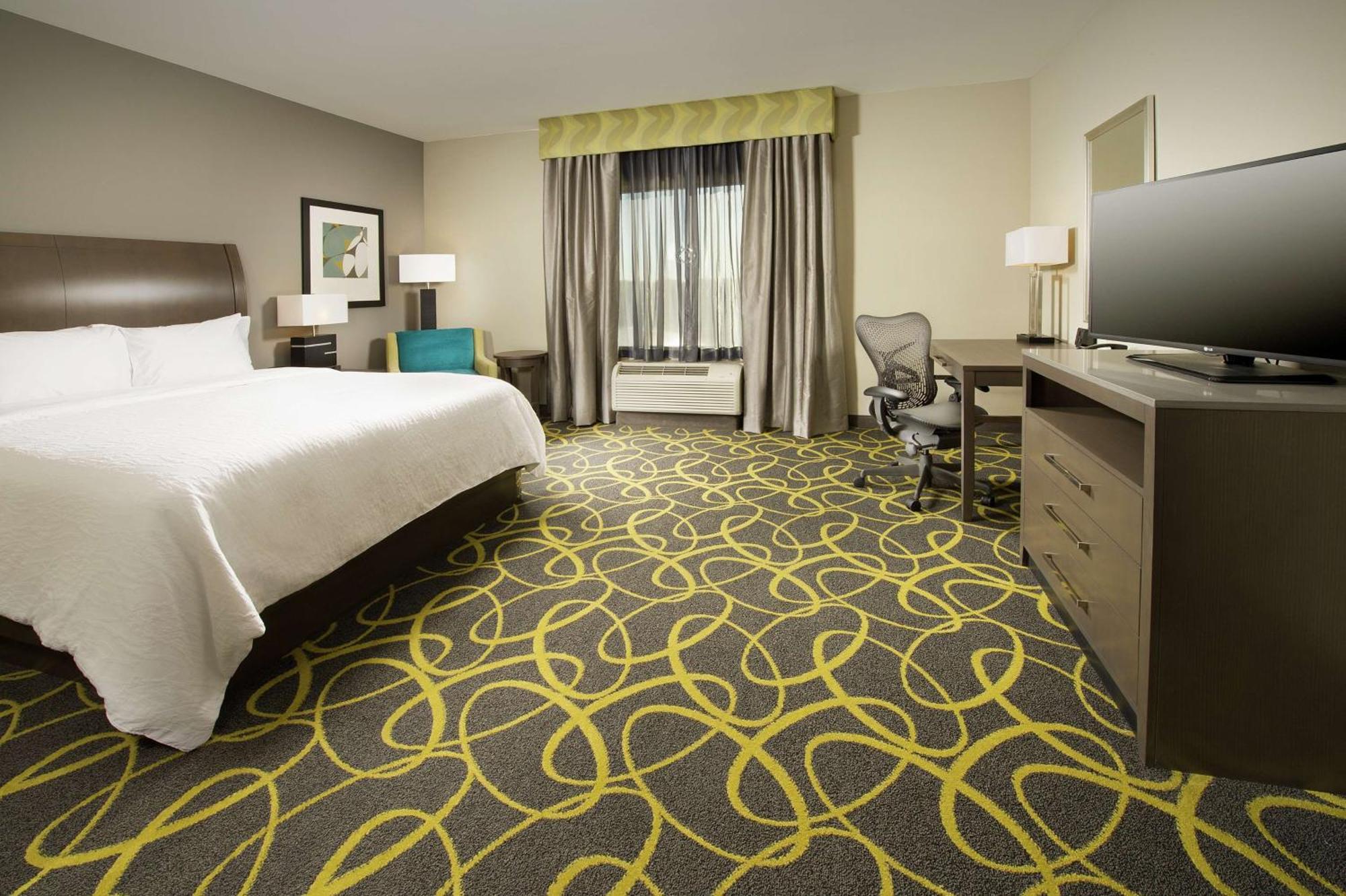 Hilton Garden Inn College Station Exterior photo