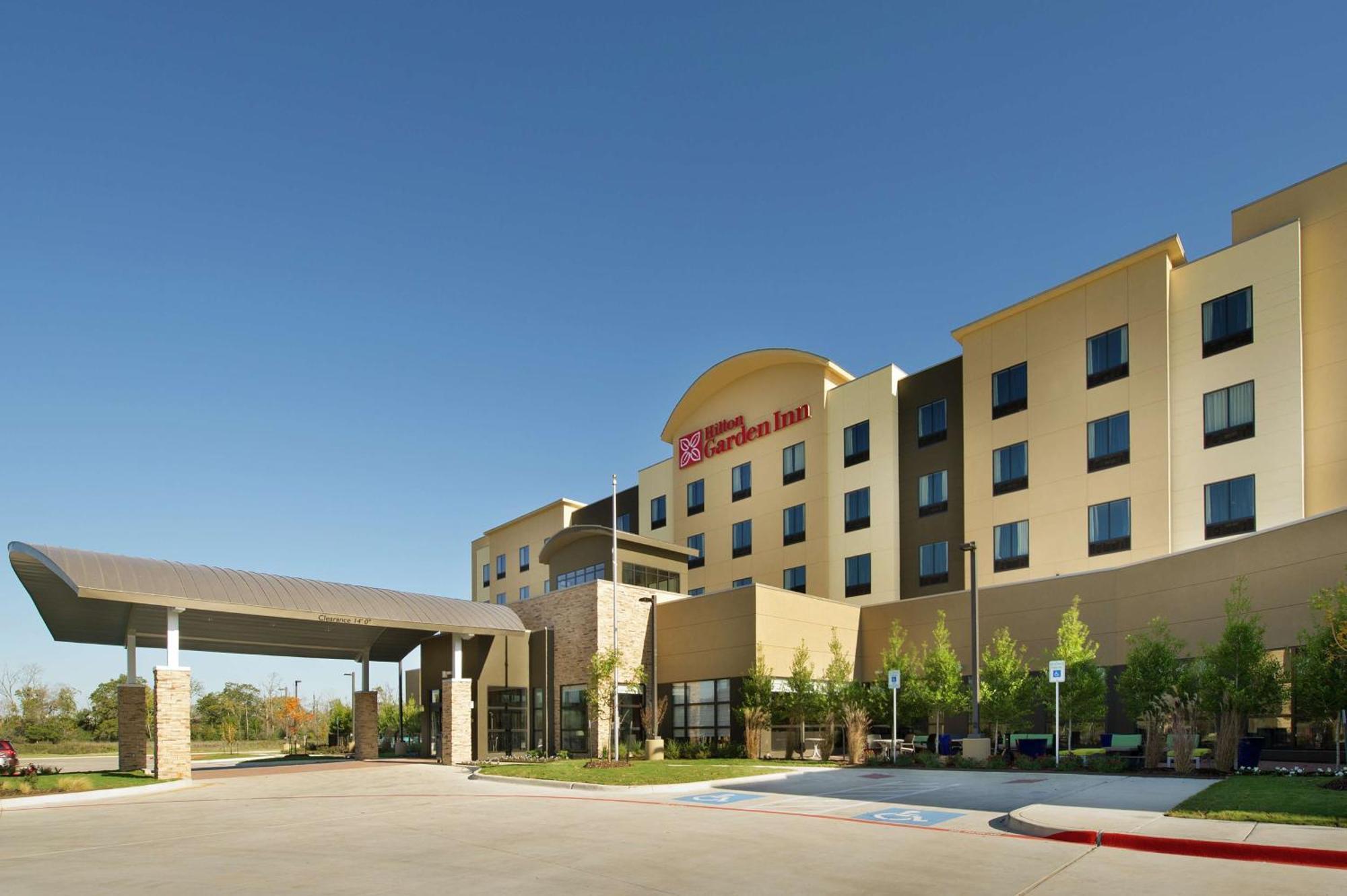 Hilton Garden Inn College Station Exterior photo