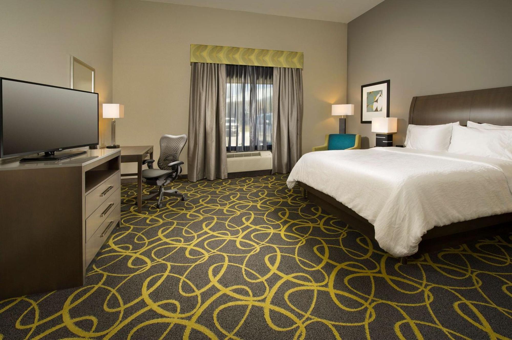 Hilton Garden Inn College Station Exterior photo